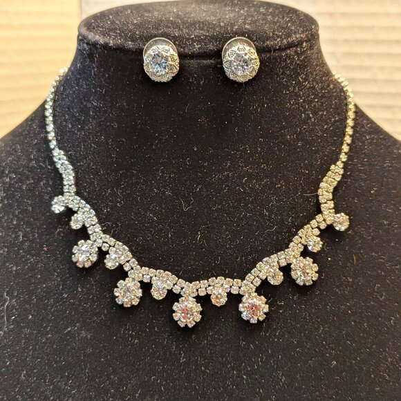 Crystal Silver Tone Choker Necklace with Matching Earrings Bridal Wedding Party - Picture 1 of 7